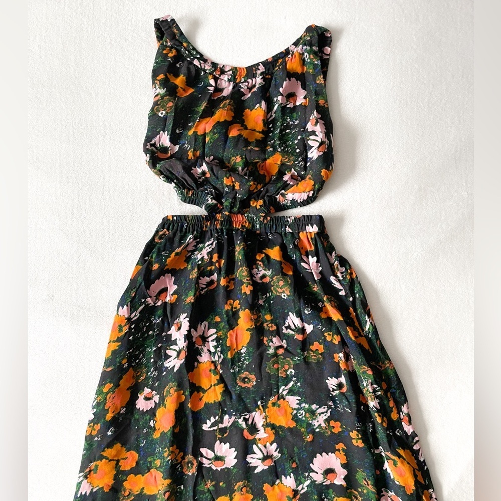 Wilfred Floral Cut-out Halter Maxi Dress - Picture 6 of 13